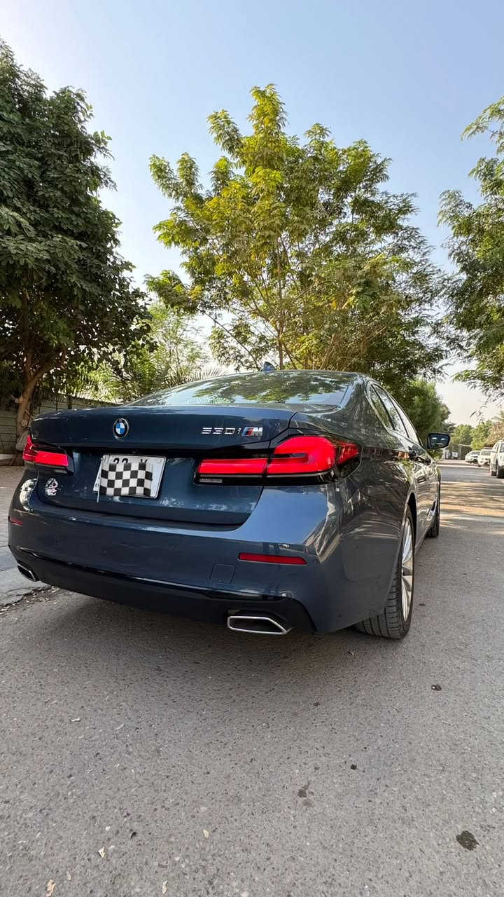 سلام عليكم
بي ام دبليو موديل 2023 حادث بسيط صور حادث موجوده جميع الايربكات سليمه 
 حجم 530i
محرك ٢٠٠٠ توين تيربو(✈️)
‏engine2000 twin turpo
مواصفات:
• لايتات+بكلايتات led نظام أنارة لايت مع ستيرن يسار يمين 
• حساسات 360 درجه
•ردار امامي + نقطه عمياء
• داخل الوان led اي لون اي لون يعجبك
• شاشه كبيره
• اندرويد اوتو+ابل كار بلي
• شحن واير ليس
• داتا شو
• داخل اوفوايت(بيج 🤍)
• كشنات امامي كهرباء(⚡️)
• جهه الصدر منفصل عن جهه السائق عند التبريد والتدفئه
• ستيرن كهرباء
• سستم صوت harman(🥏)
• مثبت سرعه ذكي(يعني تخفف وتمشي وحده)
• تحكم ستيرن جهتين
• خزن ميموري وضعيتين 
• اماله المرايه (من ترجع بك تنزل الميري)
• ماوس للتحكم بل شاشه
• جام اوتو(بضغطه زر)
• تبريد+تدفئه قطعتين(امامي+خلفي)
• مساعد صوتي(يعني تحجي ويه السياره)
• كامره خلفيه
• كشنات جلد  نفس 740 تجي 
• رادار مانع تصادم
• نظام التوقف والتشغيل التلقائي(بل ازدحام تطفه)
• رادار تحديد مسار
• نظام ترحيب
• فتح وقفل عند الاقتراب من السياره
• اشاير بل مرايه
• وضعيات قياده (سبورت+اقتصادي+طبيعي+مخصص)
• جميع الايرباكات سليمه بلاد 
• تدفئه كشنات امامي
• اوتو هولد633621 متحرك فول بلديا 
• حساس مساعد ركن (يساعدك عدد2 من تطبك)
• هاند بريك بصمه
• صندوق كهرباء +حساس عن طريق القدم تفتح 
• كير حيه🪱
السياره ماشيه 22 مايل امريكي  
السياره حادثه جاملغ امامي سائق ومبدل اصلي 
سياره جديده داخل وخارج بمعنى الكلمه 
مكان السياره بغداد

للاستفسار ***********
