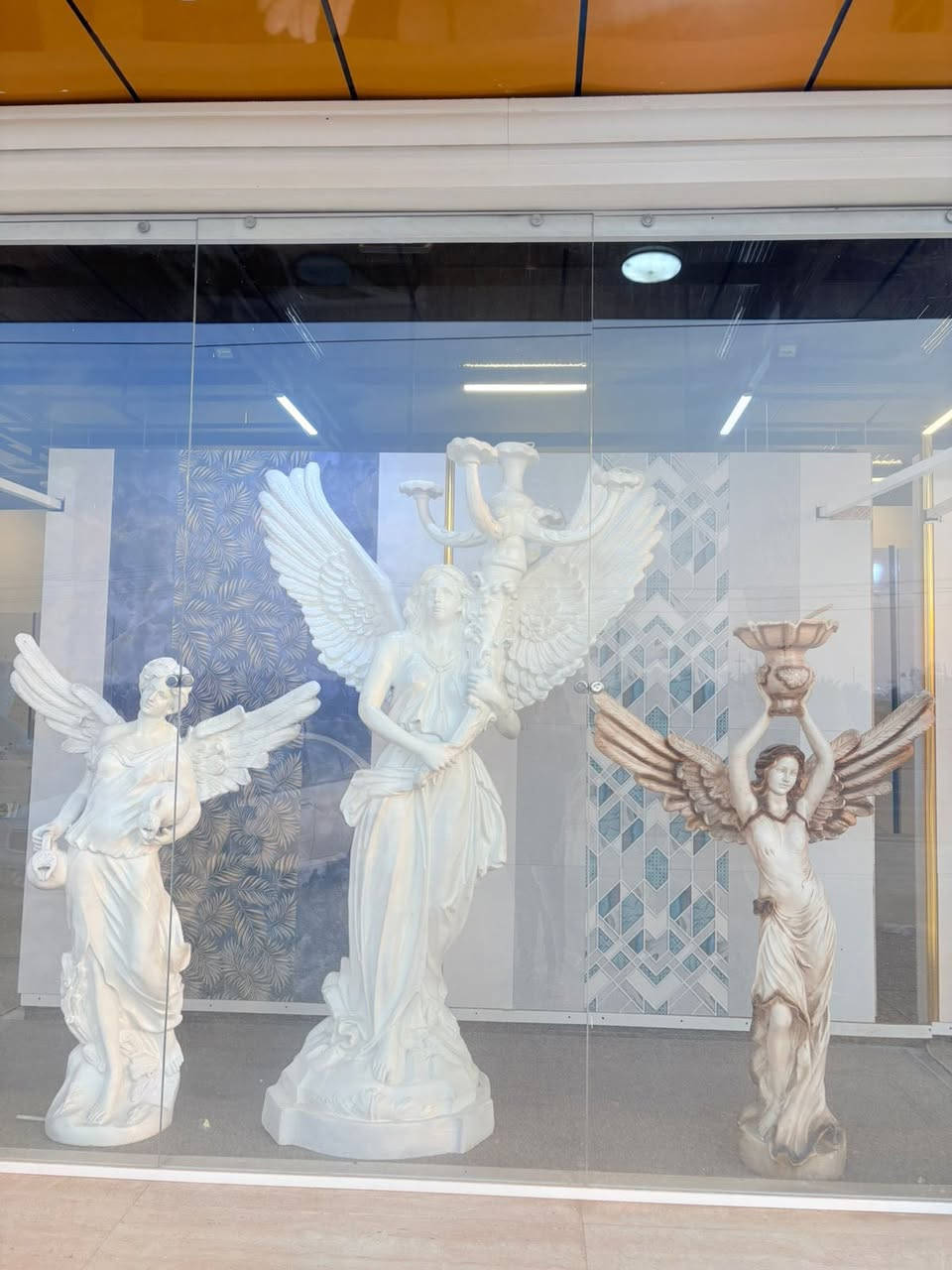 الابداع يبدأ من شيئ اسمه الذوق🌹
والجمال ينبع من الروح🌾 
عن ترتيب وجمال الحدائق نحدثكم ياسادة  😍 لأننا نهتم_بكم_محبينا  نحن نسعى دائما لتوفير كل ماتحتاجه الحدائق.
نافورات بكافة الاحجام والقياسات والانواع دولفينات و ملكانات مريم و وحيونات و نافورات مرمر 
العنوان : ديالى - المقدادية - شارع العام - مقابيل قرية الحساوية شركة الواحة للسيراميك 
للاستفسار 
***********
***********
