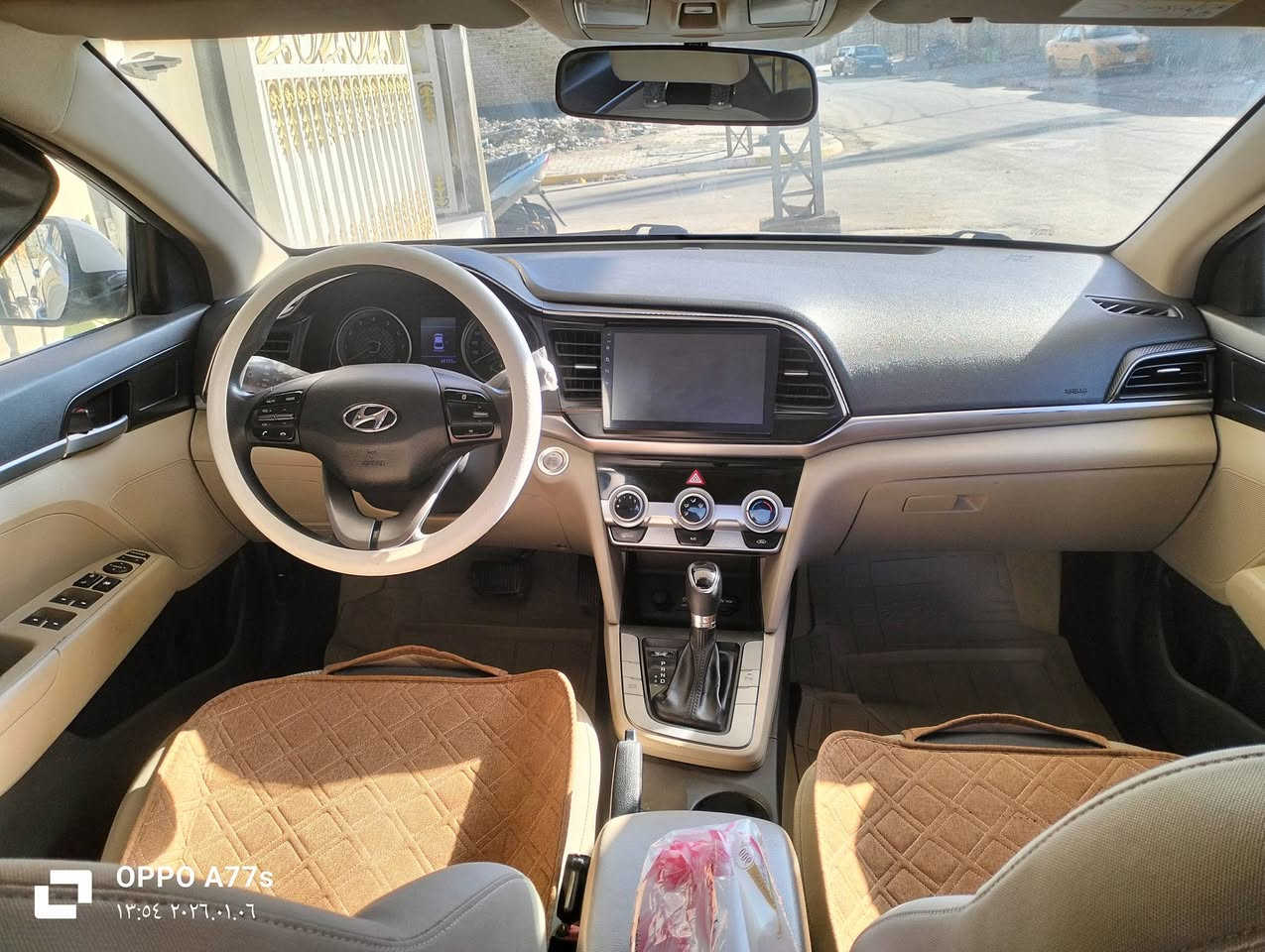 السلام عليكم 
للبيع النترا خليجي موديل 2020
             مواصفات 
البصمه وفتحة سقف ومري شفط وأربع انظمة قياده لايت زنون ابواب بصمه وصندوق  

كاملة المواصفات من كل شي

     السعر :175$
للاستفسار الاتصال على الرقم ***********
عنوان دوانية حي شرطة
