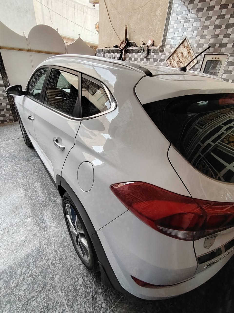 توسان ٢٠١٨ خليجيه شركة الكاصد موصفات معروفه فول عده البنراماه تحكمات ستيرن اشاير بل مري كشنات كهربائي مري شفط جلد قرمدي داخل صاج شاشه وكامره ايباد دواره ٥ويل كب ٤ دسك لايت لد ٤انضمه قياده حلوه وجميله فقط شبر كارت بل تكمه الخلفيه مئشره أثر دحجه رقم بغداد الدولي هزه جديده سعره ١٨٢ بيه مجال مكاني كربلاء رقمي ***********
***********
