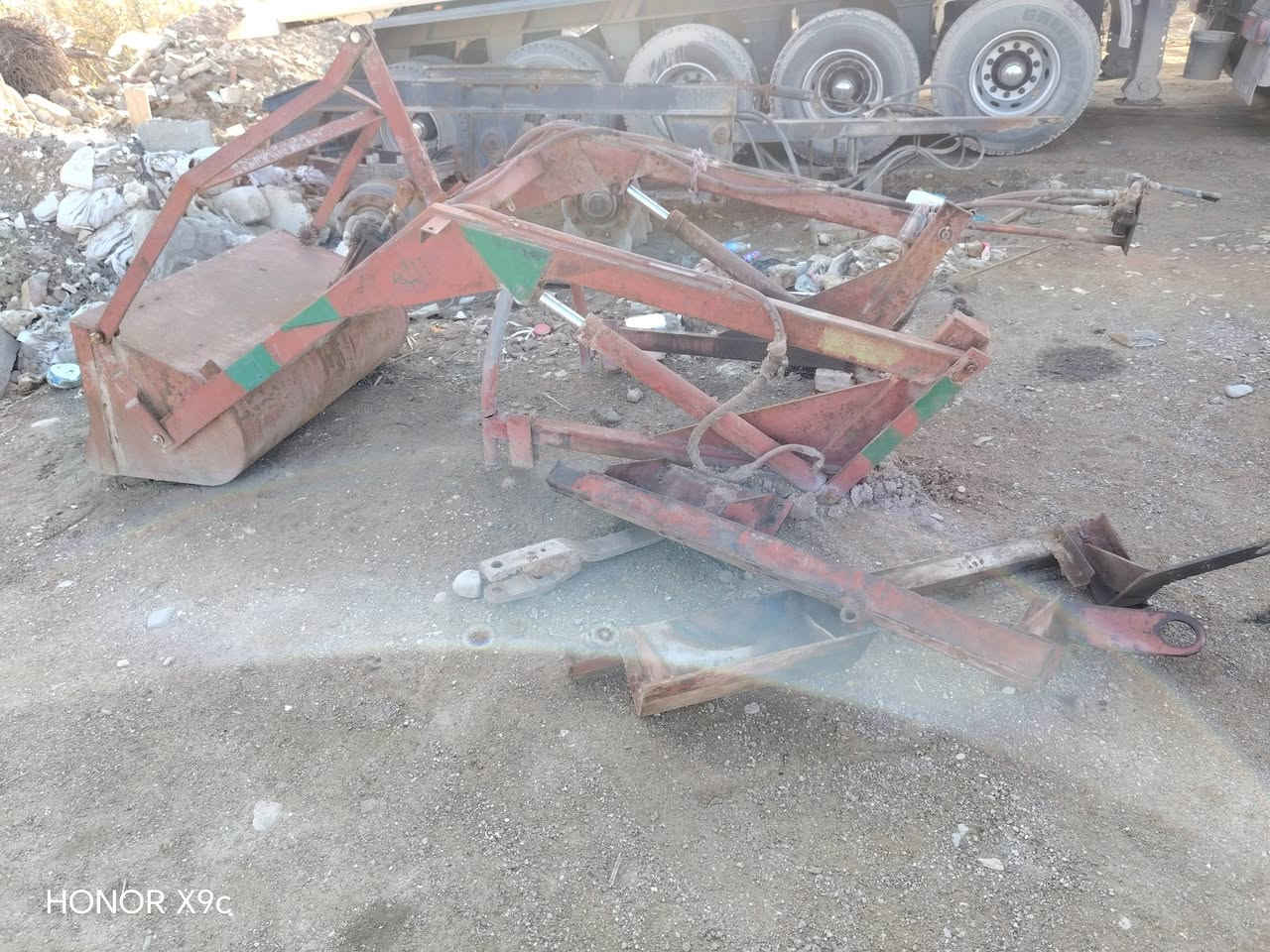 كيله كامله هيه وال مضخه مكان ديالى قرية الحديد إستفسار عل رقم ***********
