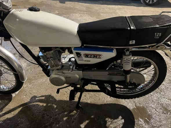 سلام عليكم دراجه البيع نامه 2023 دراجه اوراق دراجه مبدله ولفات الدراجه حلوه السعر 900 وبيه مجال ***********
