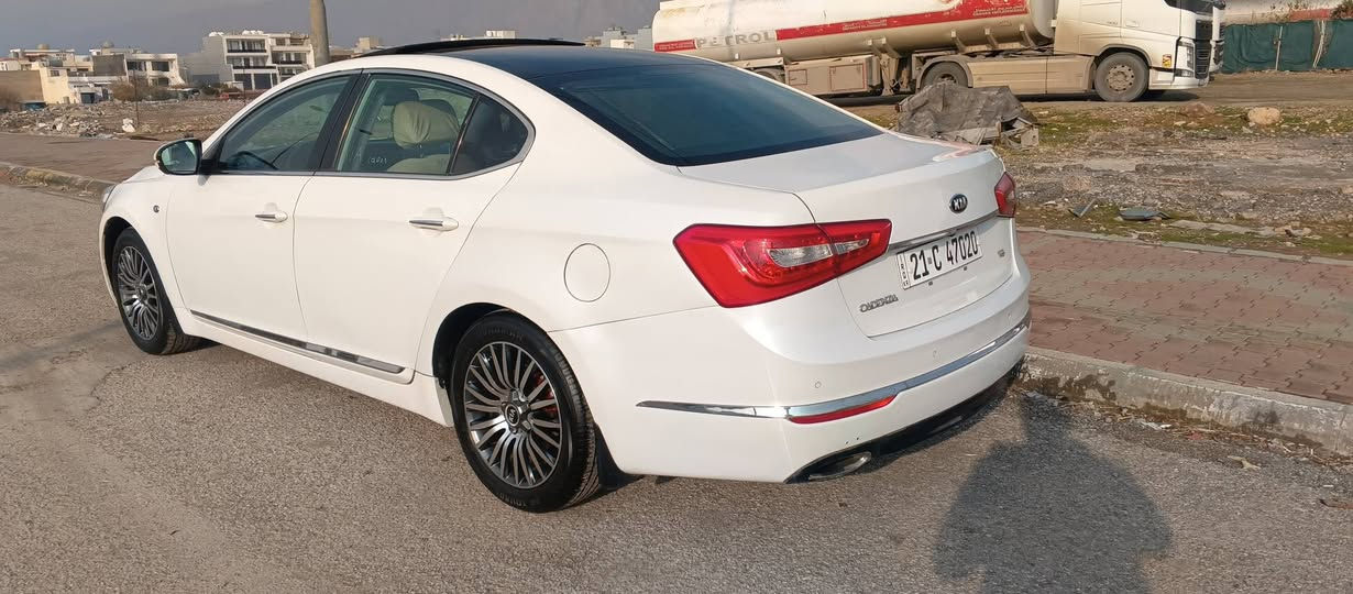 ***********...کییای کادینزا مۆدیل ۲۰۱٤  فول فول مواسە فات ۳ پارچە ی بۆیاخە دە عمی نییە سە نە وی تازە،یە .  گیڕو مە کینەی بە سە رتی فیتە ر  .سعری ۱۲٦ معامە لە السليمانية, العراق
