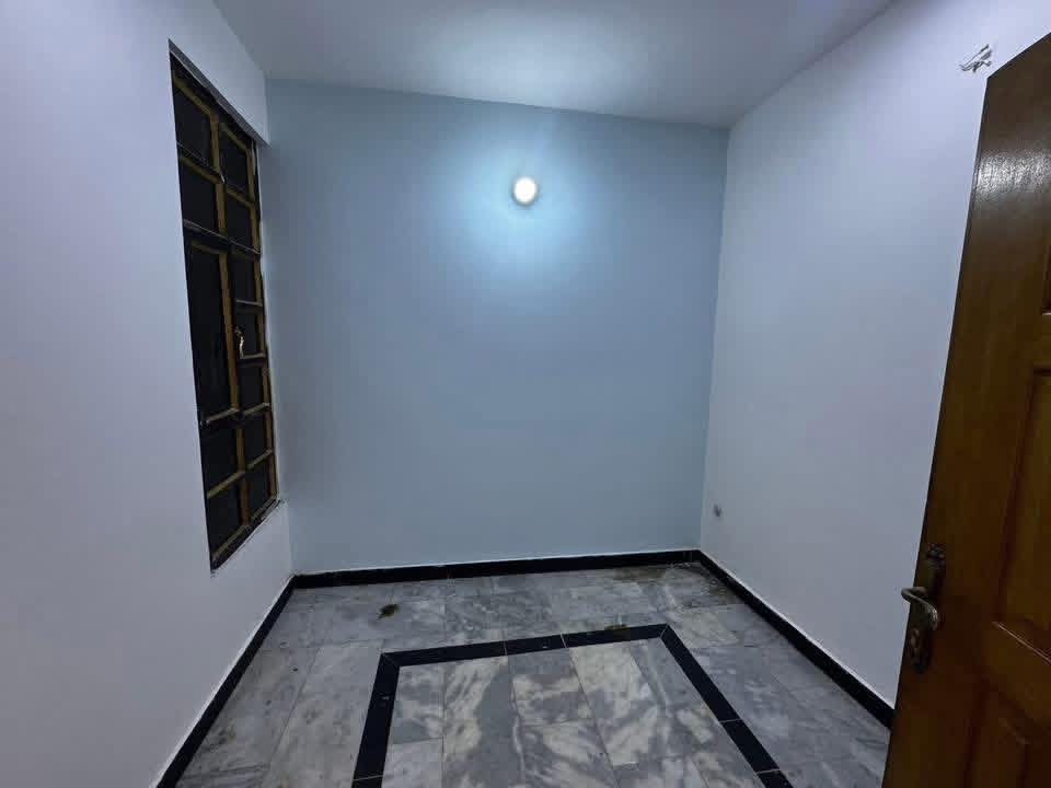 🔱 دار للبيـع في الكـرادة خارج 🔱

عنوان العقار 📍 الكرادة خارج مقابل نادي الهندية

♦️الـمـسـاحـه: 50 مـتـر

🔴 الــواجــهـه : 6 مـتـر

يحتوي على 3 طابق - صالة مطبخ غرف نوم عدد 4 ومجموعة

صحيات 

 ــــــــــــــــــــــــــــــــــــــــــــــــــــــــــ

الـمـهـنـدس عــمـر الــزيــدي 

***********  -    ***********

‎‏‎((شركة دار السلطان للعقار حيثٌ تَلتَقي الرُوٌية ,بلتَمَيٌز ))

❗️❗️ نسـتـقـبل العروض البيع الشراء والايجار ❗️❗️

بيع - شراء - ايجار - ادارة امـلاك - مقاولات عامة

‎‏‎📊كل ماعليك الاتصال أو المراسلة على الصفحة *ʲᵒⁱⁿ ᵘˢ*

‎‏‎الفرع الاول /عرصات الهندية مجاور فندق بلوم 

‎‏‎ الفرع الثاني /الـسـيـديــة الضباط مقابل افران الرباط

‎‏‎‏‎زبائننا الكرام بِكُم نَرتقي ونَتشرف بزيارتِكم ونَفتخر بخِدمتِكم ❤
