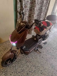 ماطور شحن • واكفة • يحتاج بطارية