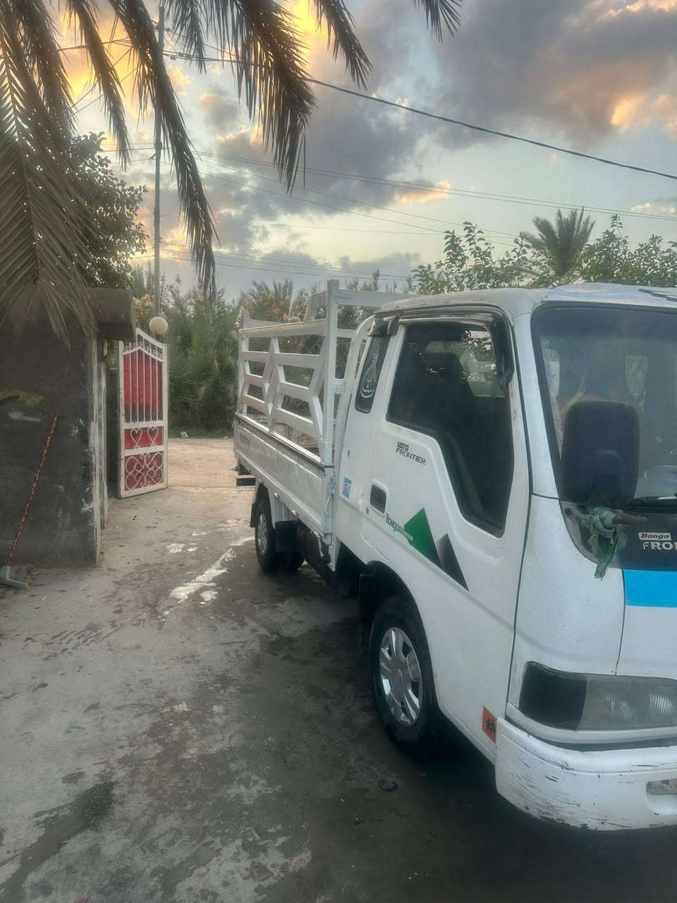 فونتيره موديل 98 رقم بغداد سبعه جنكال سياره بلاديه مكفوله من صبغ وضربه ومكينه وكير وكسل وشاصي مكفول تحويل ثاني يوم سياره جاهزه سعر //60// الاتصال ***********
مكاني بابل المسيب
