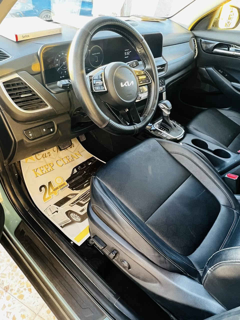 سلام عليكم سلي توز
موديل 2024
فول مواصفات
1/1 
عدا الفتحه
كشنات تدفئه تبريد +كهرباء
ستيرن هيتر
رادارات جوانب +امامي خلفي
كامرات دواره
تبريد قطعتين 
سايد بريك اوتو

✅حادث السياره بنيد فقط بدون دواخل

مكان السياره بغداد 

السعر 158ورقه ومجالها شي بسيط

الاستفسار 
***********
اتصال فقط
