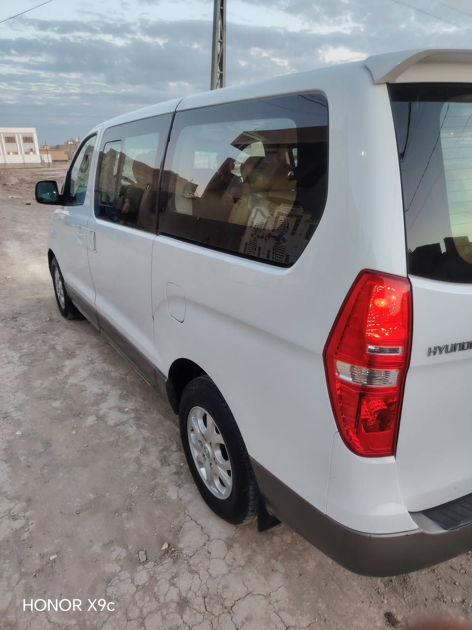 سلام عليكم البيع ستاركس مديل 2016 مكفوله كفاله عامه وضع شركة تخم تاير حداديه جديده تبريد ثلج السياره جاهزه مابيه نقص برغي اسعر خاص وهذه رقمي ***********
