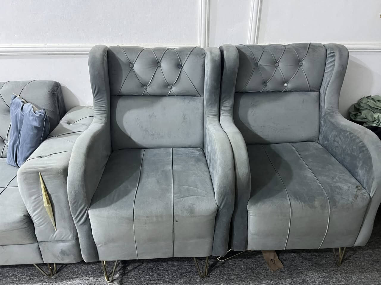 تخم ٥ مقاعد نظيف فقط واحد من الكراسي بي ضرر برجله مكسوره


**إذا كنت صاحب هذا الإعلان وتريد حذفه لأي سبب، رجاءا أرسل رسالة إلى الدعم الفني**