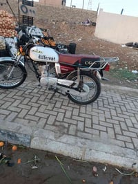 موتوسيكل • للبيع