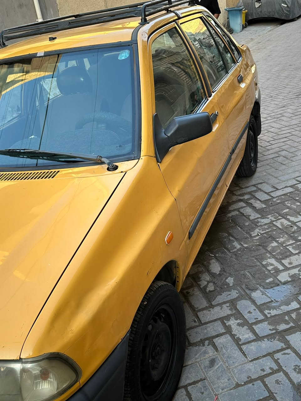 سايبه للبيع مديل ٢٠١٣ نضيفه سياره مكينه وكير جديد سعر ٢٨وبيها مجال وسياره بسمي تحويل ثاني يوم ***********
