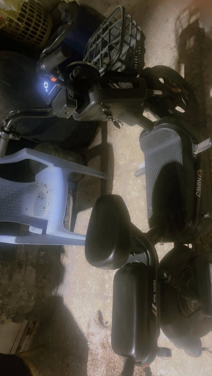 سلام عليكم عندي دراجه شحن لبيع قليل استعمال حجم ١٤ وياهه اربع بطاريات مكاني بغداد الغزاليه


**إذا كنت صاحب هذا الإعلان وتريد حذفه لأي سبب، رجاءا أرسل رسالة إلى الدعم الفني**