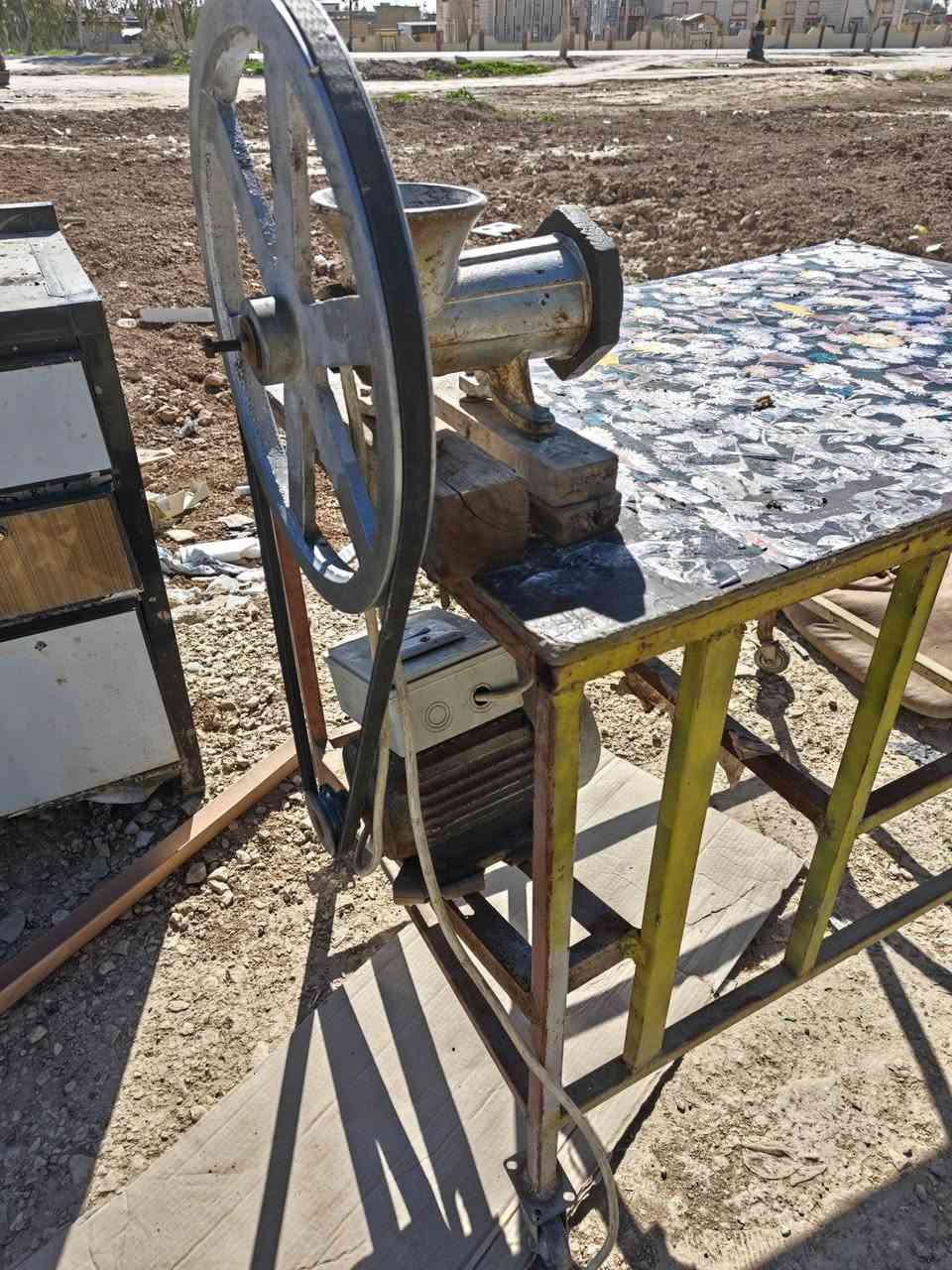 للبيع  للبيع آلة فرم لحم قوية ومتينة! 🥩 مثالية للمطاعم أو الاستخدام المنزلي. جاهزة للاستلام الفوري. لا تفوتوا الفرصة! 🤩✨ #للبيع #تجهيزات_مطبخ مقابل مديرية تربية تلعفر فوكه علوة الخضروات ***********   ***********
