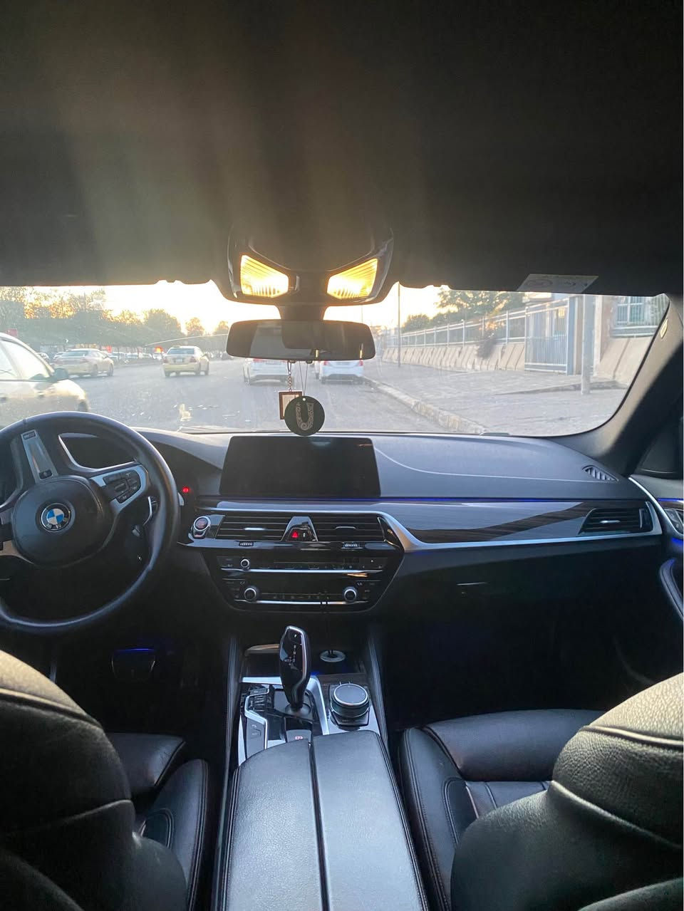 بیئم مودیل 2019    i530
سیارەکە فول ماسفات سیارەکە مواسفات سقەر
کلین هیچ هیچ نیە بەس قپەچی هەیە لە دەرکی
*********** أربيل, العراق
