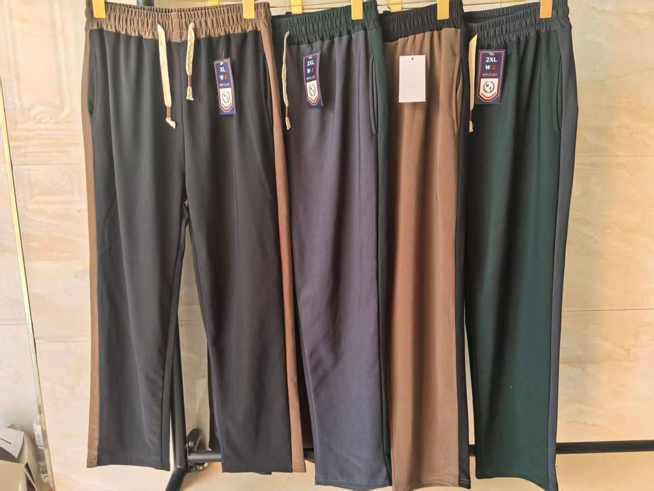 بجامه رجالي سعر 3 ب10 محل ابو حوراء زكلابي قرب جامع بلدروز الكبير بس عتمد وتساب توصيل بلدروز 1000 فقط 7808905892
