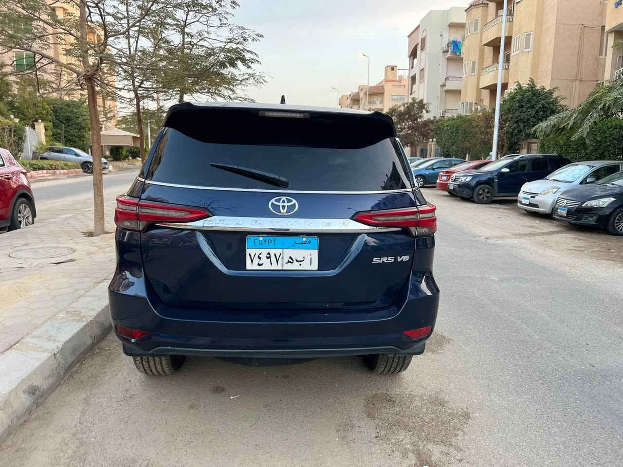 🚗 *للبيع: Toyota موديل 2023 - حالة ممتازة!* 🚗
✨ *فابريكا بالكامل مع رخصة سنة وصيانات توكيل!* ✨
### تفاصيل السيارة:
- *الموديل*: 2023
- *عداد الكيلومترات*: 180,000 كم
- *الحالة*: فابريكا بالكامل من الداخل والخارج.
- *الصيانة*: صيانات توكيل منتظمة.
- *الرخصة*: سارية لمدة سنة كاملة.
### مميزات إضافية:
- أداء قوي واقتصادي.
- تصميم عصري ومريح.
- جاهزة للاستخدام بدون أي مصاريف إضافية.
📍 *المعاينة*: التجمع الخامس
📞 *للتواصل*: 01062000300


**إذا كنت صاحب هذا الإعلان وتريد حذفه لأي سبب، رجاءا أرسل رسالة إلى الدعم الفني**