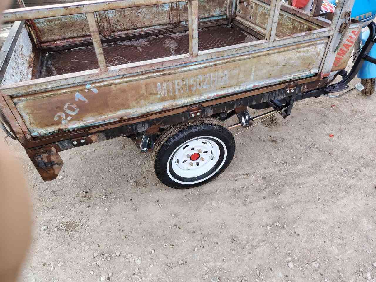 السلام عليكم ستوته للبيع موديل 2010 مقفوله  وشاصي واكسن مقفوله كفاله اوراق ولا صار تريد مراوس بس يكون اوراق لو صار تريد استفسار ***********
