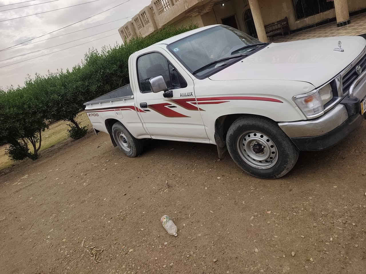 السلام عليكم سياره 2000للبيع رقم انبار دولي تحويل مباشر المكان صلاح الدين مكلف بلنشر ***********السعر 75 وبيه مجال قليل
