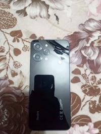 ريدمي نوت 12 صارلي شهر من ماخذه بس محتاج وريد ابيعه. برغي ما مفتوح بي....