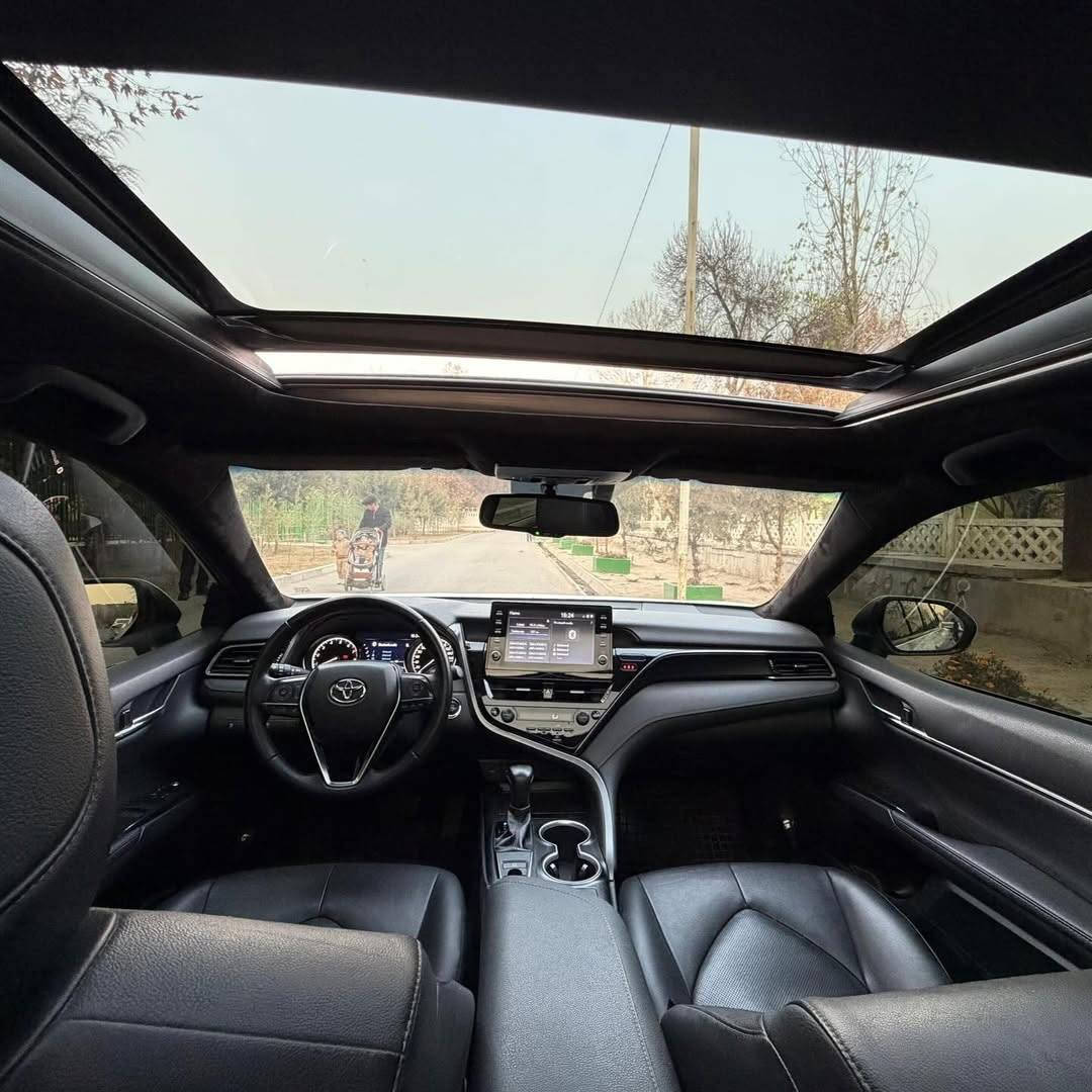 السيارة للبيع من جورجيا معارض روستاوي 🇬🇪
تويوتا كامري موديل 2024 
المسافة المقطوعة : .32,000 KM O
 ناقل الحركة: أوتوماتيك اD
 الوقود: بنزين. مه المحرك : ة3. v6 
المعروضة بالسعر جورجيا 186ورقة 
الموقع تبليسي العاصمة


**إذا كنت صاحب هذا الإعلان وتريد حذفه لأي سبب، رجاءا أرسل رسالة إلى الدعم الفني**