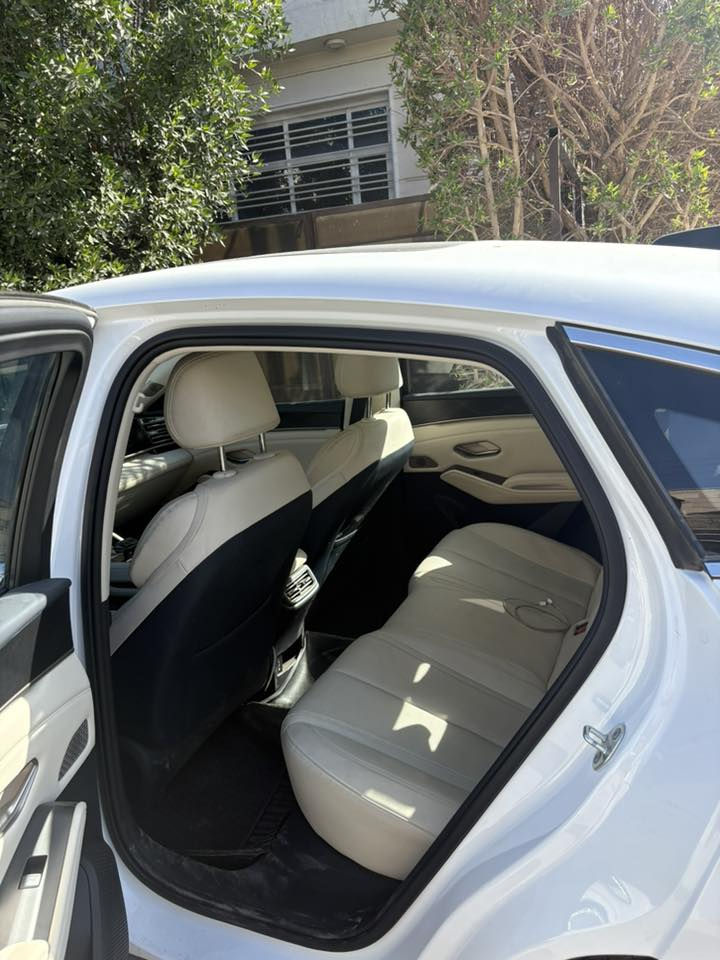 السلام عليكم BYD 2025 
جن L
فول مواصفات زيرو ماشيه الفين ونص للبيع بسعر ٢٦ مليون 
مكاني المنصور 
لاستفسار على الرقم 
***********
