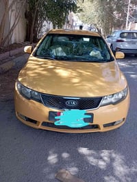 مدير كروب من رخصت الادمن  عندي سيارة كيا فورتي مديل 11 رقم بغداد تخم ت...