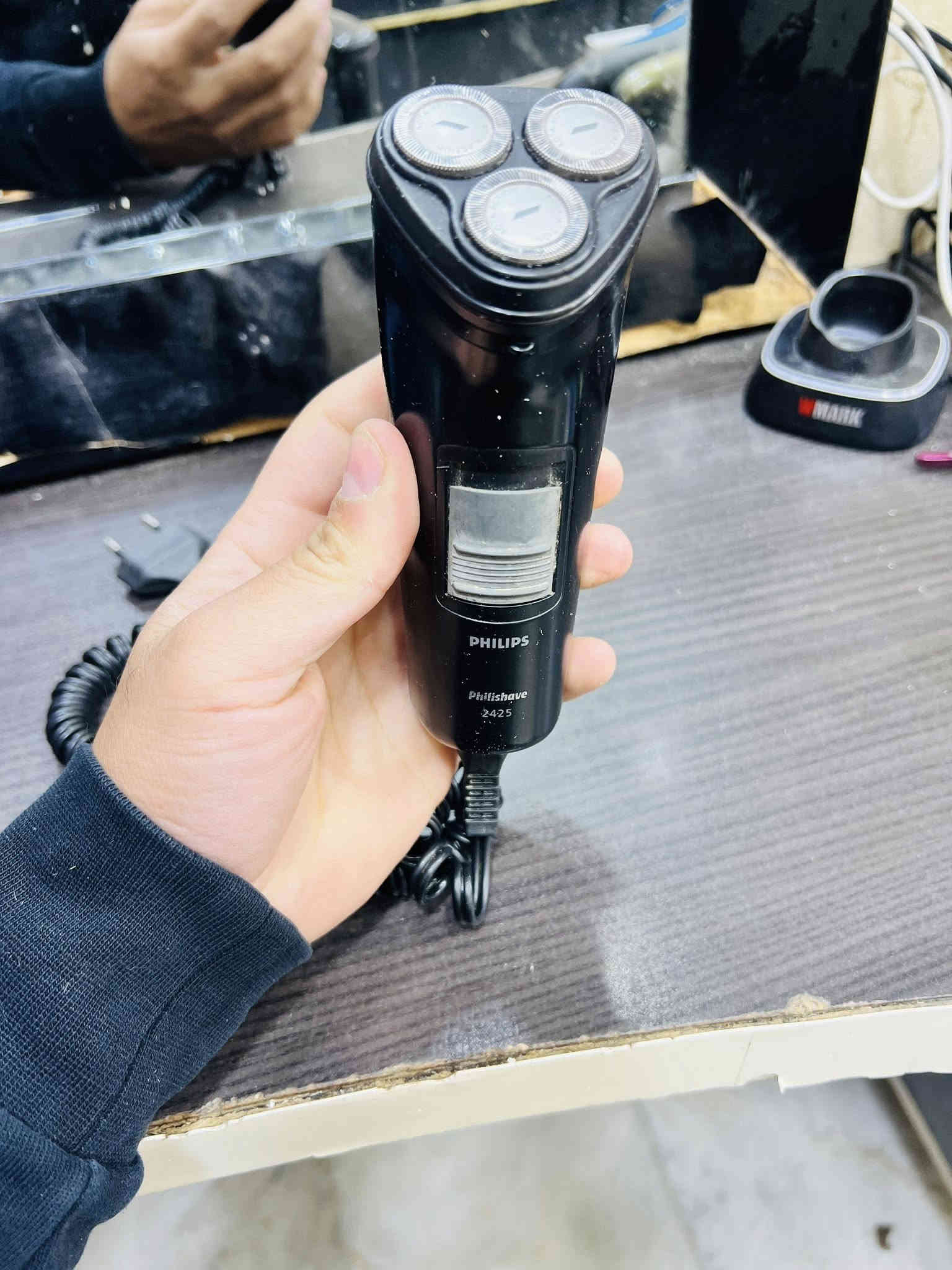 مكينه جلايه 
اصلي مال باله 
كوت مشروع 
سجاد الحلاق 
***********
