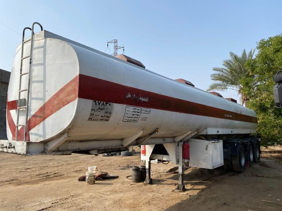 سحال كاربلس للبيع بويلر دناكير 13 مربع يرادله زوج تايرات فقط سحال جاهز للشغل من بويلر  ومن كهربائيات ومن سلامه مكاني الانبار رمادي للاستفسار الاتصال على رقم ***********
