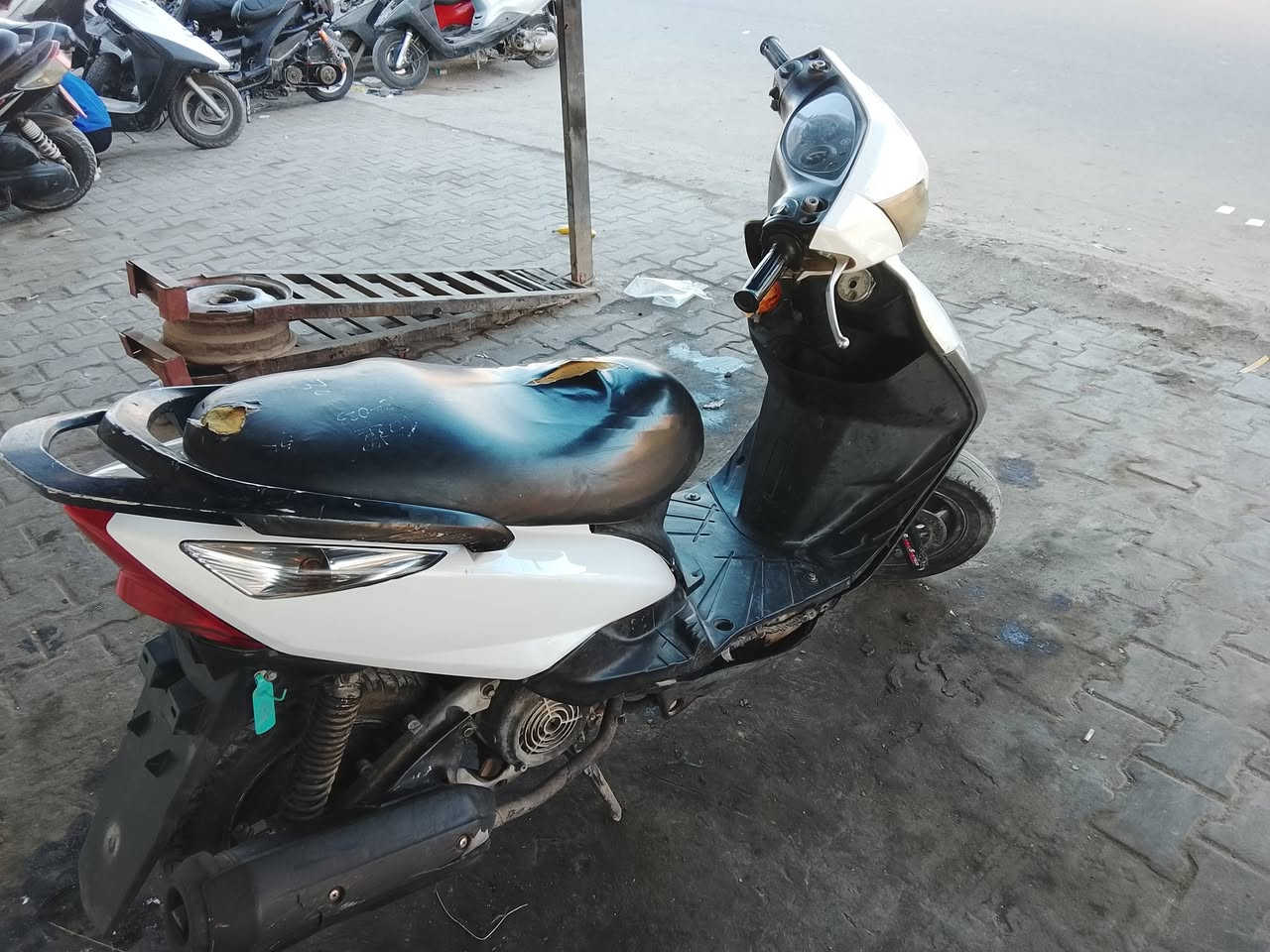 سلام عليكم دراجه ثلعب بلادي تخبل نضيفه مكينه ناعمه للبيع مكاني محموديه حي 17 سعر 450


**إذا كنت صاحب هذا الإعلان وتريد حذفه لأي سبب، رجاءا أرسل رسالة إلى الدعم الفني**