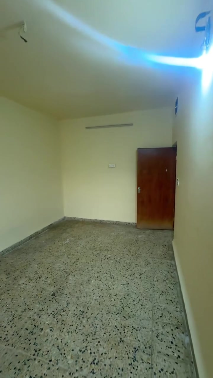 السعر ٢٥٠ الف قفل 
شقة للإيجار 
📍حي البلديات 
قرب جامع الصايغ 

المساحة ٢٠٠ متر 

تتكون من غرفتين نوم وهول ومطبخ وصحيات ومخزن 

للإستفسار 
***********
***********

#عقارات #اكسبلور_فولو #ايجارات_الموصل #العراق #منزل #موصلنا #الموصل #اكسبلور #عقار #عقارات #نينوى

