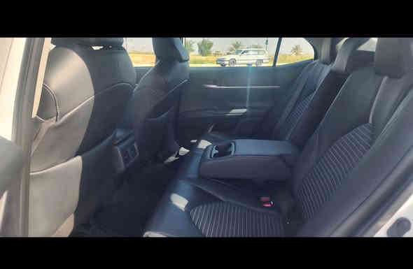 كامري 2023 SE هايبرد وارد امريكي فول مواصفات ضررها ٣ قطع جاملغ وبنيد وباب ولغد مبدل بلادي .
السياره فتحه بصمه 5 انضمة قياده .ماشيه 19 mil سنويه لغاية 2030 تحويل مباشر
السعر 175 $ 
مكان السياره الحويجه_الحلوات
***********
بيع نقد فقط
