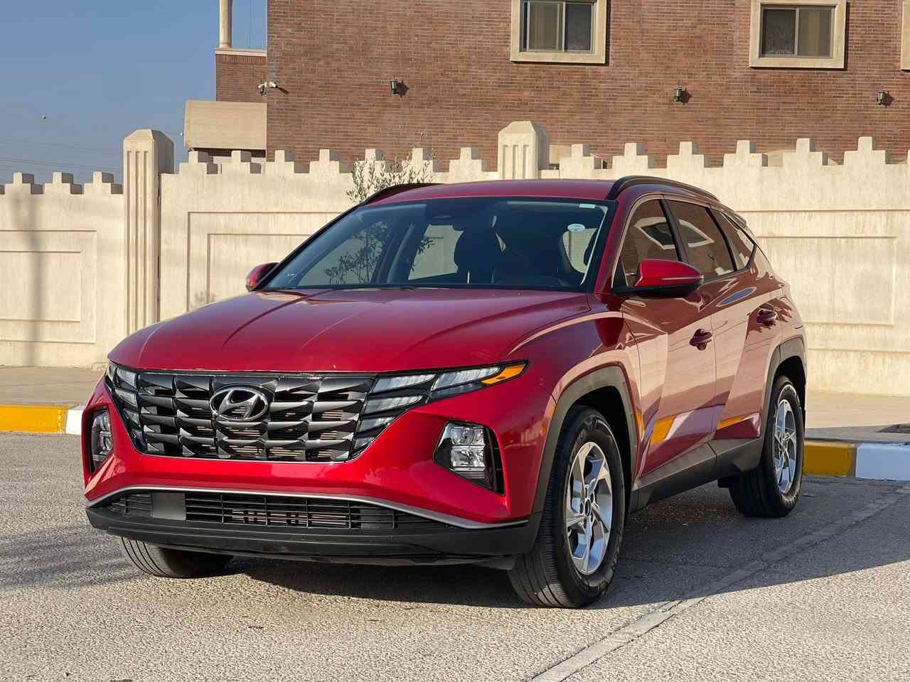 هونداي توسان SEL 2023
حجم المحرك : 2.5L  ￼

المواصفات : SEL
ماشية 15000 mi

بصمة وتشغيل عن بعد دخول ذكي

شاشة كبيرة تدعم CarPlay ￼

كاميرا

هاند بريك بصمة

كشن كهربائي

تدفئة كشنات ￼

اوتو هولد  اوتو ستارت اوتو ستوب

 نظام النقطة العمياء Blind Spot Monitoring

توقيف جزئياً أو يبطئ السيارة تلقائياً عند وجود سيارة في النقطة العمياء أثناء الدخول إلى الشارع العام بشكل خاطئ 

تحذير الخروج عن المسار + المحافظة على المسار Lane Keeping Assist 

رادار امامي (تحديد مسار)

‏‎رادار جانبي (نقاط عمياء)

‏‎رادار خلفي (التحذير من الاصطدام)

‏‎حساسات خلفي 

شحن لاسلكي للموبايل

صندوق كهربائي 

مانع انزلاق+ABS

نظام قيادة :    ECO-NORMAL-SPORT-SMART-SNOW

تحكم استيرن 

تبريد لمس

تبريد مركزي

لايتات ليد عدسه زينون بلادي

بك لايتات LED بلادي

‏السعر 185

￼***********￼  واتساب

***********

*********** واتساب

#بيع_سيارات
#سيارات_للبيع
#عروض_سيارات
#سوق_السيارات
#سيارات_مستعملة
#سيارات_حديثة
#شراء_سيارة
#سيارات_العراق
#سيارات_الخليجي
￼

