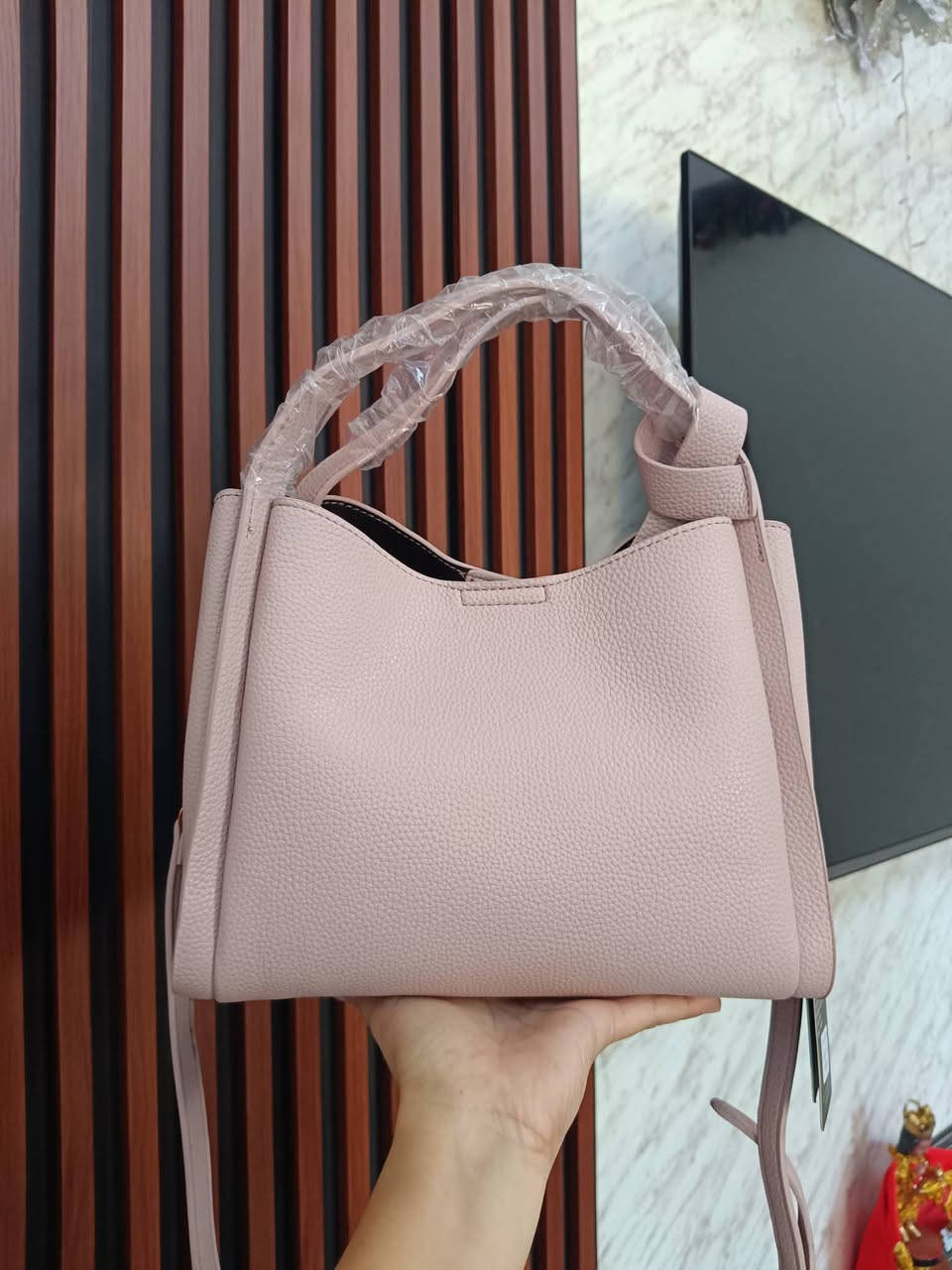 جنط نسائي فاشن
الاسعار من ١٥ ل٢٥
@إشارة


**إذا كنت صاحب هذا الإعلان وتريد حذفه لأي سبب، رجاءا أرسل رسالة إلى الدعم الفني**