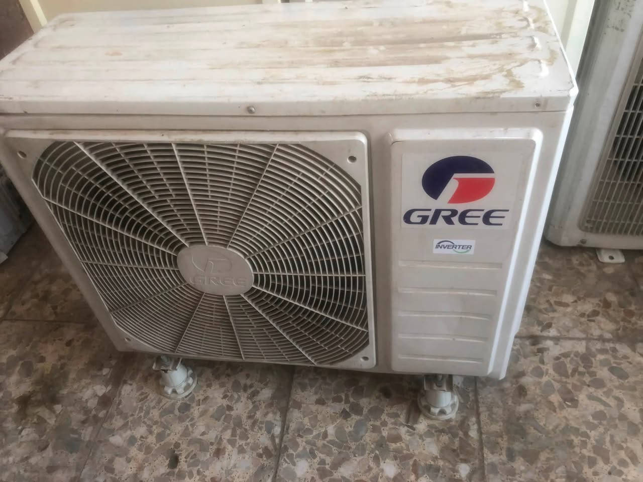 خارجية توسوت 3طن عاطل  سعر 200

خارجية توسوت 2طن موديل 24 عاطل  سعر 150 

خارجية توسوت طن ونص سعر 200

خارجية هايسنز 2طن سعر  200

خارجية كري انفيرتر موديل 22 سعر 200

سبلت اوكيا 2طن انفيرتر شغال شرط بي ليك بلعاكس دورة فقط  سعر 250 

داخلية 2طن ميديا موديل 24 سعر  100

داخلية tcl طن ونص انفيرتر  سعر 100

داخليات ميديا 3طن عدد 2 سعرهم  250

الاسعار قفل 
العنوان /بغداد /حي اور 
***********

