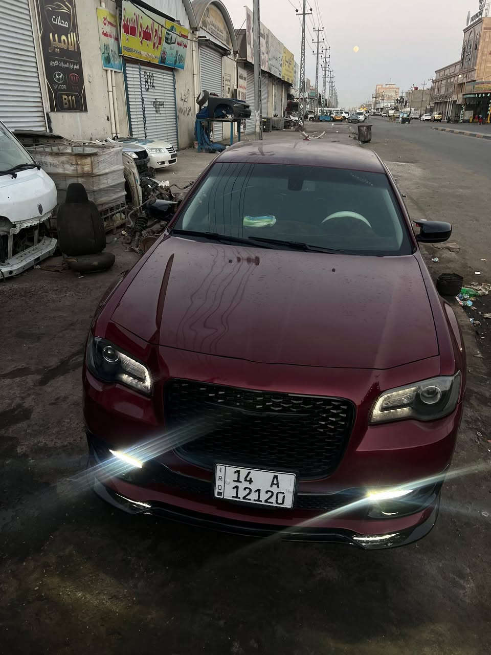أوباما كرزي 2019 اصل
بصره ***********
وات ساب *********** 
حادث امريكي فقط بنيد
وهنا بل عراق حاملغ ايمن خلفي
محرك 3.600    تو ويل
ماشيه 130.mi
سعرها 200 وبيها مجال
