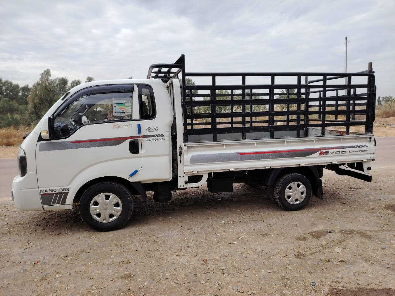 السلام عليكم
للبيع كيا 2017 مواصفات ل 18 
رقم واسط دولي بأسمي تحويل ثاني يوم 
الهزه صارلها سبوع من جددتها 
تخم تاير جديد 
السياره مناقصها برغي 
بيها رصعه كد ٤ أصابع والباقي كفاله 
علماً السياره بدون محجر 
السعر 121 وبيها مجال بسيط 
العنوان بسمايه قرب سيطره اللج 
للستفسار ***********
***********
