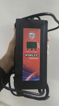 شاحن ونلي • ٧٢فولت ٣٠أمبير • استعمال قليل