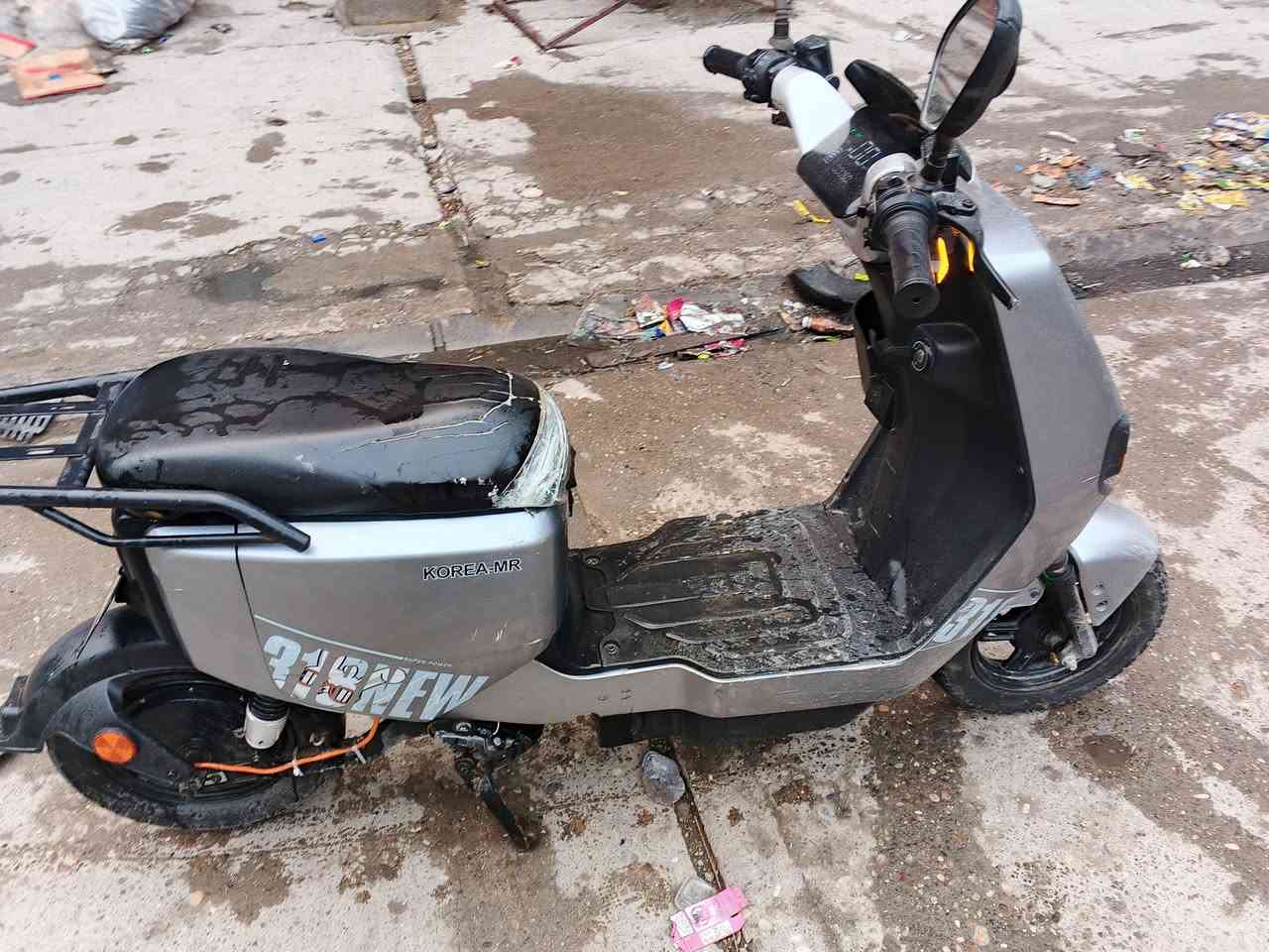 موطور شحن اللبيع ابجي 318 سرعه  فول مواصفات كلو شغل أربع نمرات كلو شرط على فحص ملف 2000اسعر 450/بيها مجال بي بك للخلف رقم موبايل كورك اسياء بي وتساب موصل ايسر اتصل ودالل 
***********
***********
