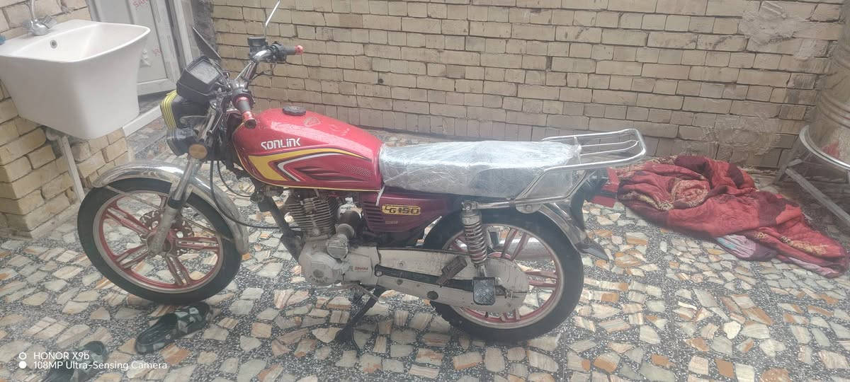 *********** موديل 23 سعر 450 وبيها مجال الصدر بغداد قرب شريكه الانوار مدينه لوفي
