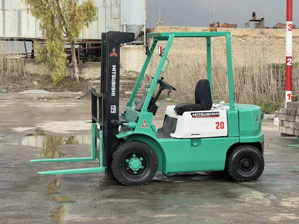 للبيع رافعة شوكية متسبوشي موديل 1990
طنين جوب حاويه حركتين     رافعة حاويه 
كير محرك اكسن رفع بشرط 
سعر 40 ورقة للاستفسار اتصال ***********📞
