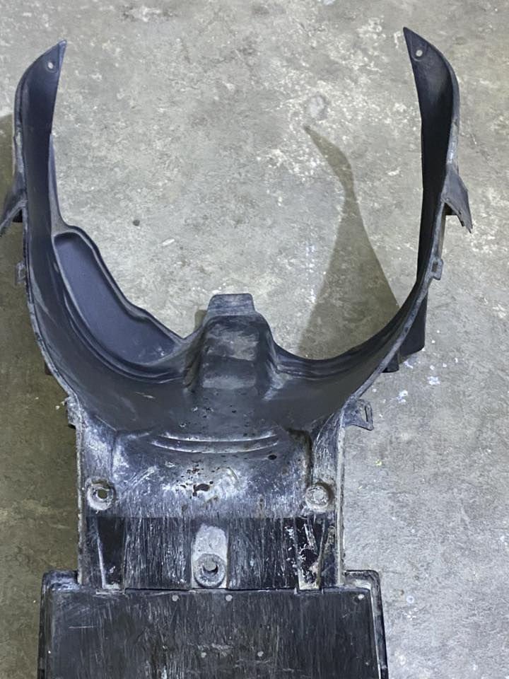 سلام غراض PCX جيل ثاني حاضن طين 
كفرات صفاحه وتريشه جوة يمنه وبچم يسرة فقط 
دوسات عدد ثنين 
سيبايه تشد عليها غراض 
مازدة بلاديه حلوة وشغاله 
***********متوفر واتساب بغداد حي ور
