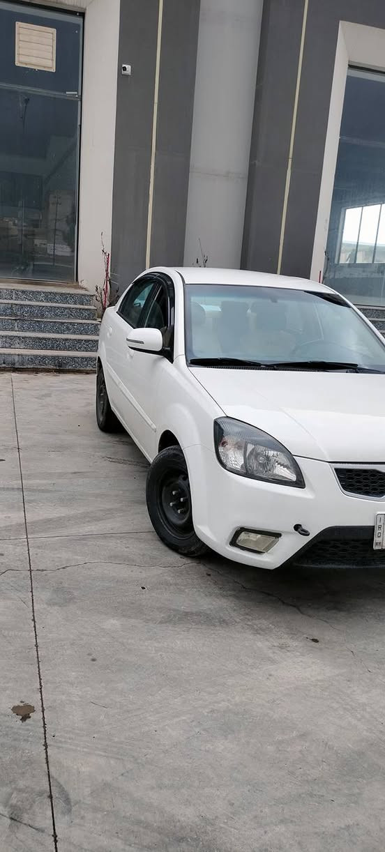 كيا ريو
موديل 2012

رقم دهوك مسطره

محرك 16

موصفات 
كير اوتوماتيك 
جامات كهرب 
مرايات كهرب 
اشاره بامريا 
شاشة كاميرا
ضرر سياره چاملغ امامي مبدل ومصبوغ بدون داخل 
مع بابين تحت تريشه مع الدوسه صبغ 
للاستفسار اتصال اوخاص 
***********
***********
