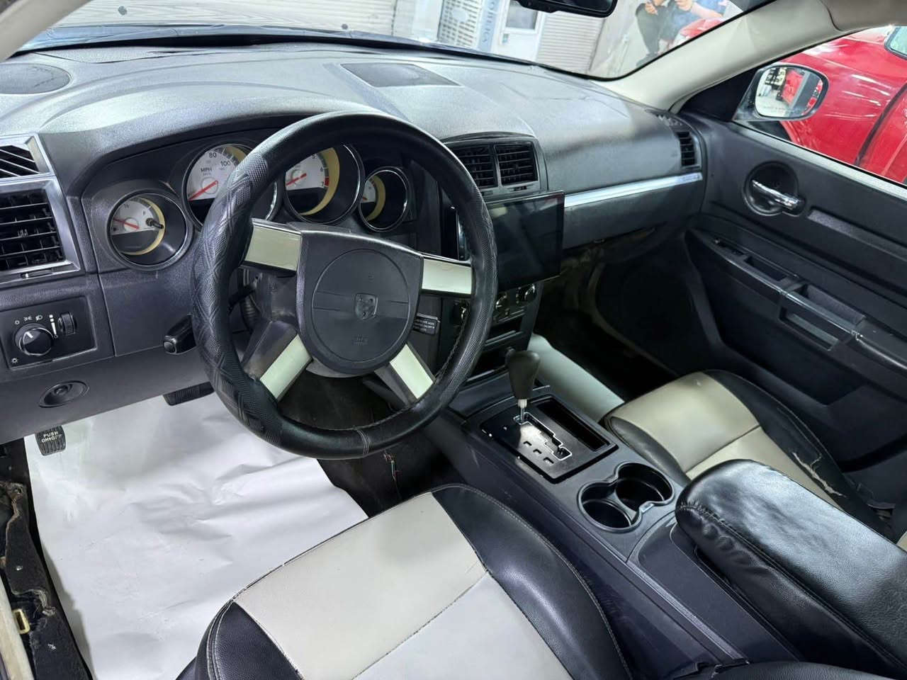 دوج جارجر 2008

سياره محرك 6سلندر3500
داخل جلد 
كير محرك شرط ممفتوح 
ماشي 220الف 
سنويه جديده لحد 2027 
بطاقة بنزين 
سياره بدون نقطة مصرف 
ضرر جاملغ سكن صبع وشبر تعديل بالجاملغ الخلفي

مكان سياره كركوك 

سعر 109$ بيه مجال 

للاستفسار الاتصال 
*********** كركوك, العراق
