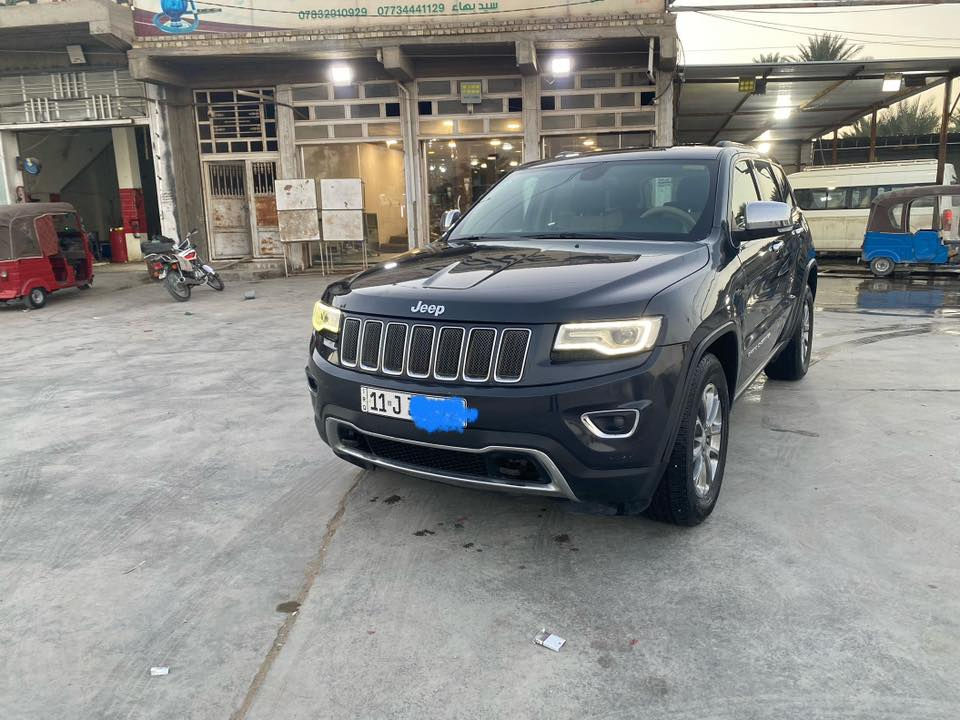 السلام عليكم ورحمة الله وبركاته
جيب ٢٠١٤ خليجي من فئة لاريدو فول مواصفات ' فور ويل وسته سلندر وسلايد روف ورقم بغداد وبأسمي واي استفسار الاتصال عالرقم *********** ومتوفر واتس اب .
