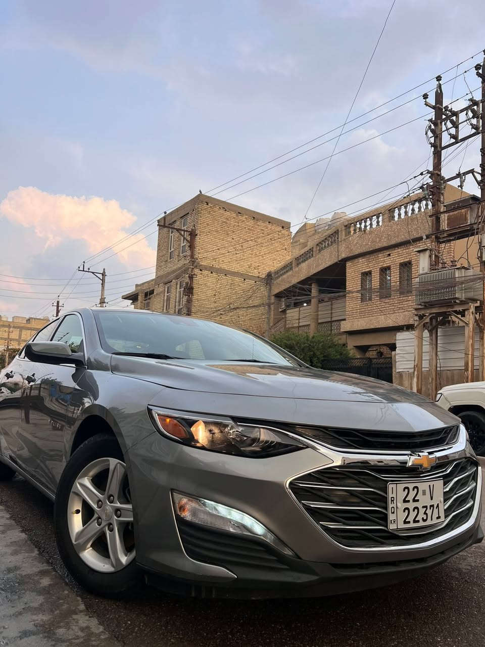 سلام عليكم ماليبو 2024 LT كامله بدون نقص دخول حديد بسمي رقم وسنويه جديد فول السياره عدا الفتحه شاشه كامره تحكمات فول بصمه تشغيل وابواب تبريد بيانو قطعتين هيتر كشنات كشن كهرباء لد امامي بيه قطعتين صبغ بدون دواخل صور الحادث ورقم الشاصي موجود بالمنشور السعر 130$ وبيه مجال بسيط مكان السياره المنصور 
***********
