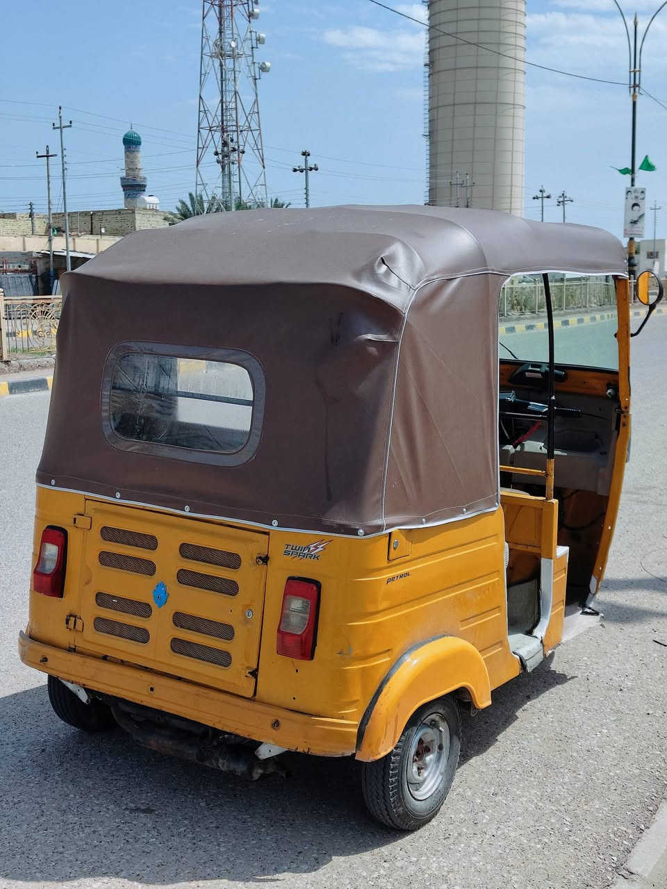 السلام عليكم تكتك 19 شهر 7 تكتك حلو ما ذب عليه ربع بيه لغد معمر ومكينه مجفت وكيله شاكر ابو المجر  سعر 4900وبيه مجال قليل رقم ***********
