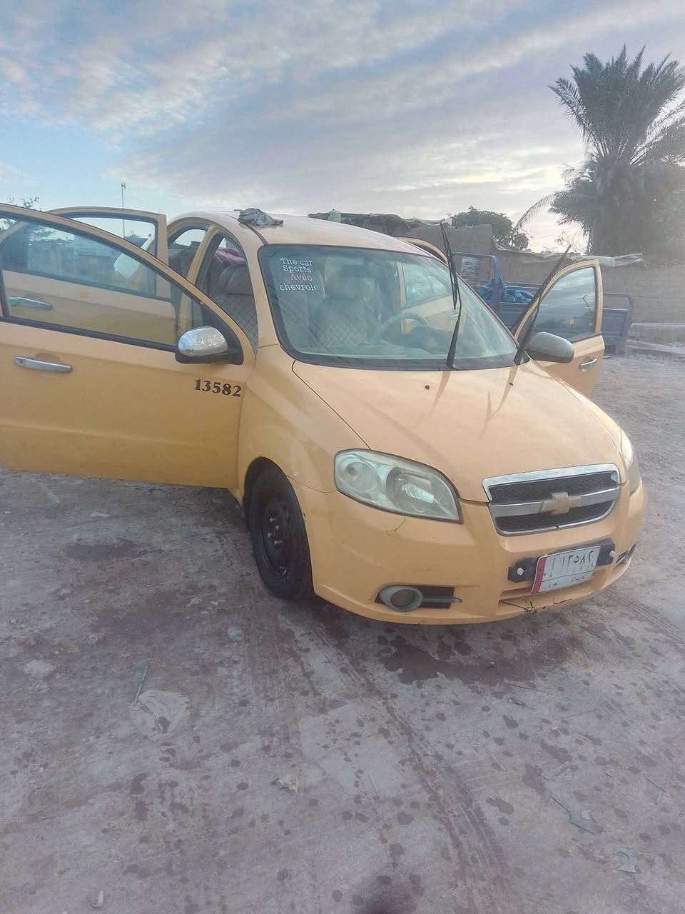 سلام عليكم سيارة افيو موديل 11خليجي مكينة مفتوح المرغوب سيارة خير من اللة كير مكينة حدادية كهربايات السيارة ماناقصهة شي بيهة فقط باب بي خياس وبعدة مامصلح مكان ديوانية السعر57وبيهة مجال الشراي يتصل***********
