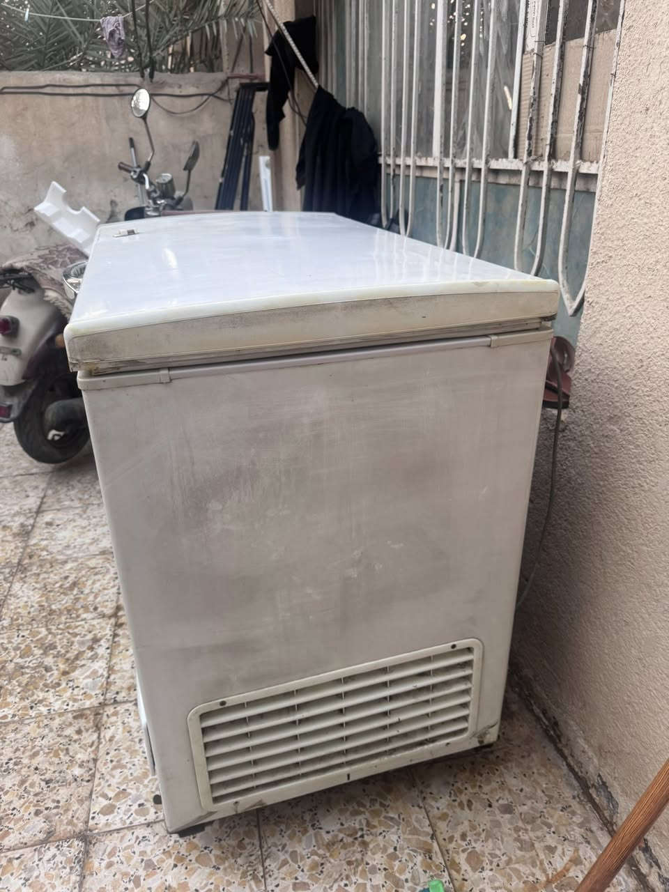 مجمدة كونكورد مستعملة للبيع 

بلد الصنع: صنع في لبنان.

Concord (موديل FC1100-SR):

المواصفات الأساسية

• السعة: 290 لتر (الحجم الداخلي).

• استهلاك الطاقة: 170 واط.

• التيار الكهربائي: 1.1 أمبير.

• الجهد الكهربائي: 220 فولت.

مجمدة مستعملة للبيع بسعر 200 الف دينار عراقي قابل للتفاوض 

العنوان ناصرية مركز المدينه حي الشهداء / مراسلة الخاص


**إذا كنت صاحب هذا الإعلان وتريد حذفه لأي سبب، رجاءا أرسل رسالة إلى الدعم الفني**