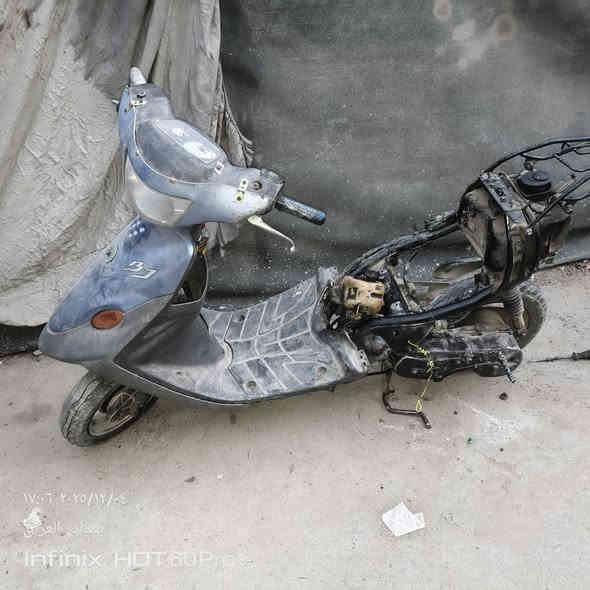 سلام عليكم
دراجه بيجي 9 زروف
تجفيت جديد
كهربائيات شغاله
بيه نقوصات
كفرات كامله
العطل كابريتر
للتواصل. ***********
