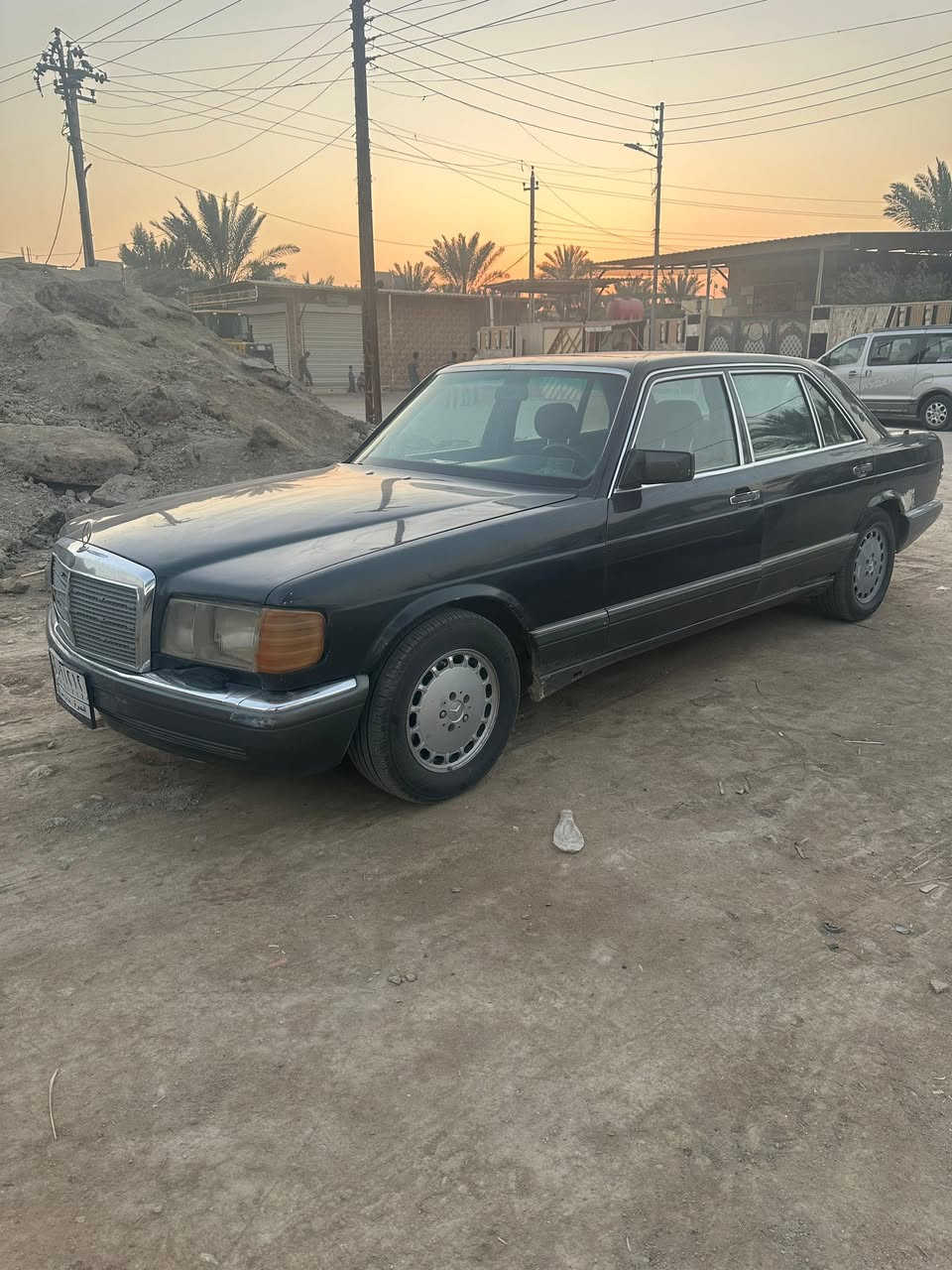 السلام عليكم حبايب مارسيدس رئاسي موديل 91
السياره حلوه محرك 3000vvt.  
كير محرك مكفول 
رقم بصره ،، 
مكان السياره البصره قضاء المدينه 
السعر 38 وبيه مجال حگ الجيه ***********
